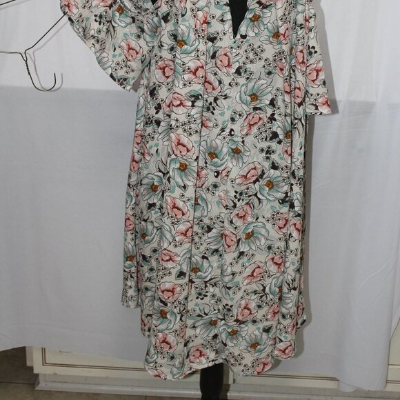Umgee USA Peek-A-Boo Sleeve Floral Dress - Picture 4 of 8